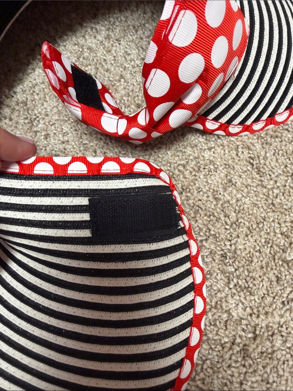 Disney Parks Roll up Minnie Sun Visor - Picture 2 of 7